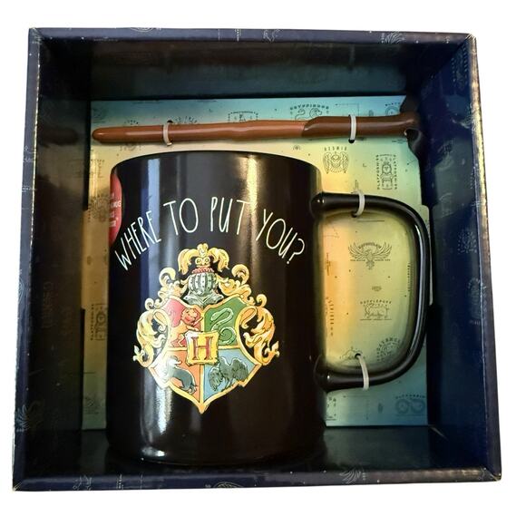 Harry Potter Coffee Mug Color Changing Gryffindor Sorting Hat & Wand Stirrer - Picture 2 of 4
